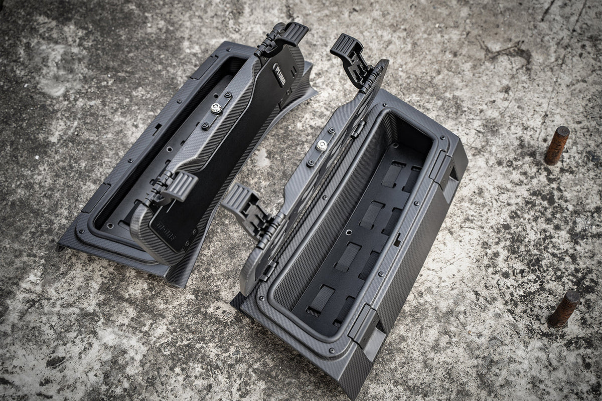 Defender L663 Plumb Dry Carbon Rear D-Pillar Storage Box (Pair) - view 7
