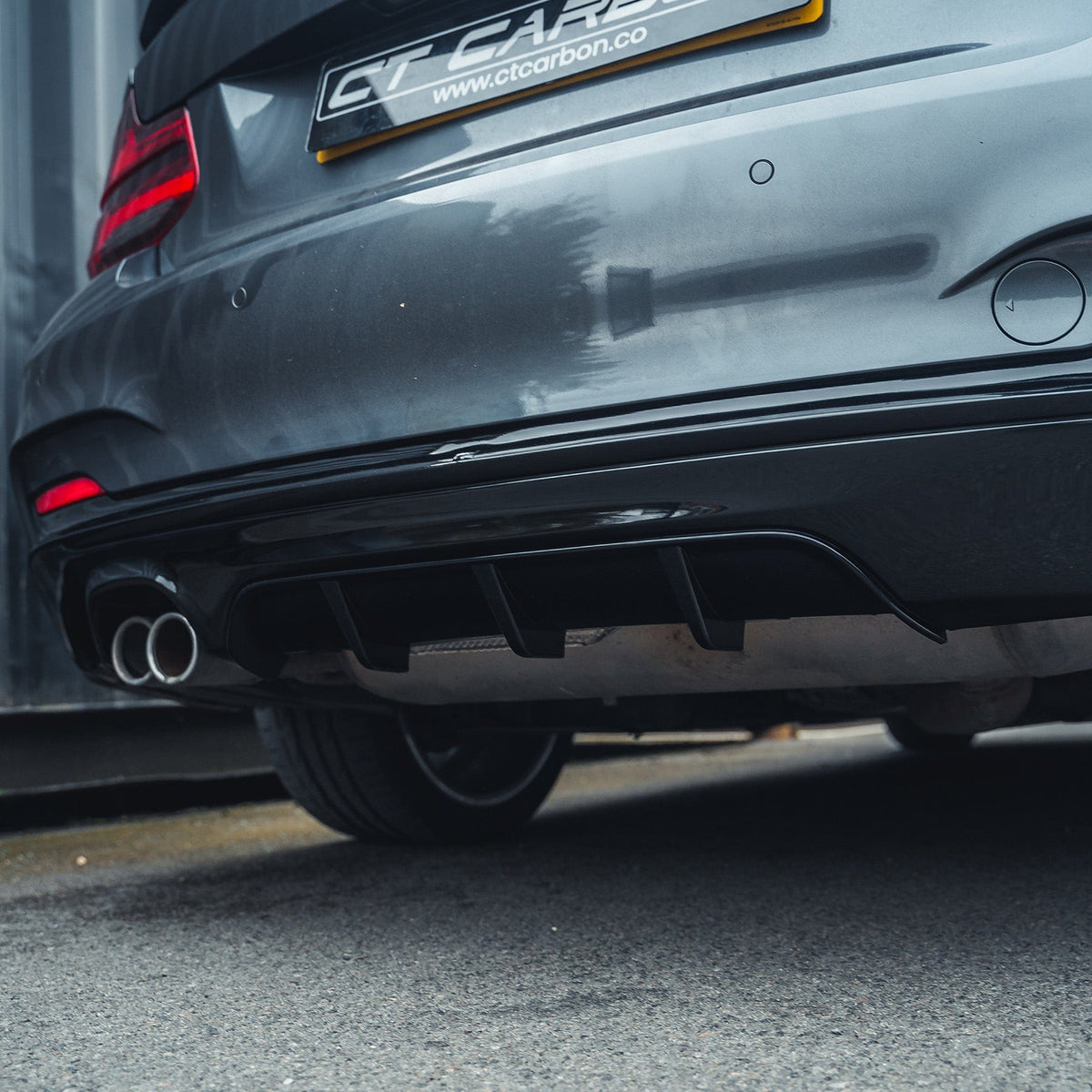 BMW 2 Series F22/F23 Gloss Black Twin Exhaust Diffuser - view 3