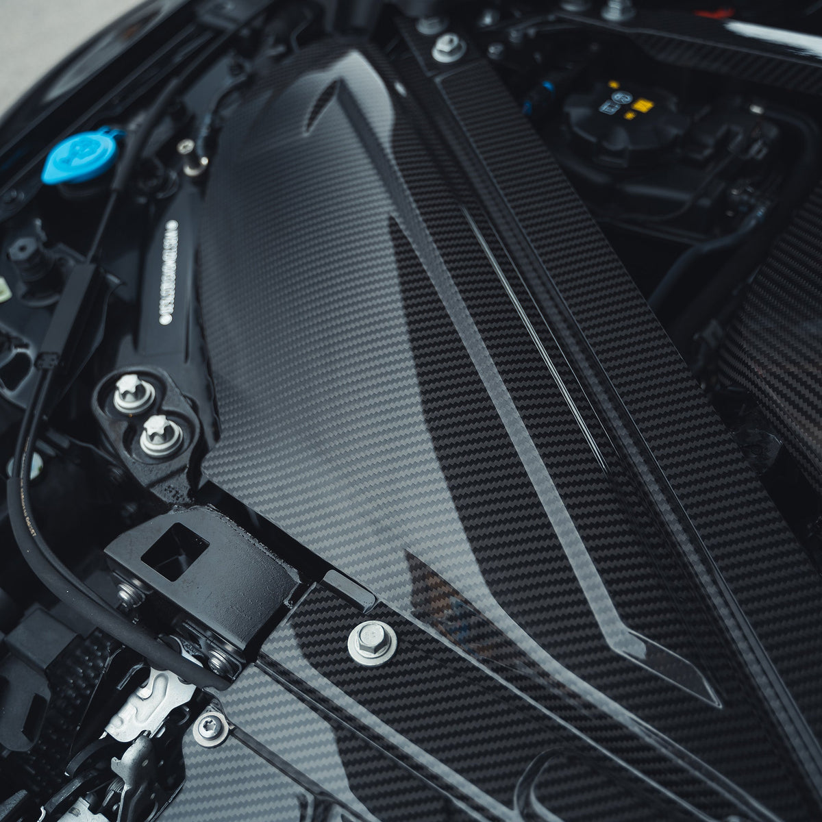 BMW M2 M3 & M4 G87/G80/G81/G82/G83 Carbon Fibre Engine Dress Up Kit - view 6