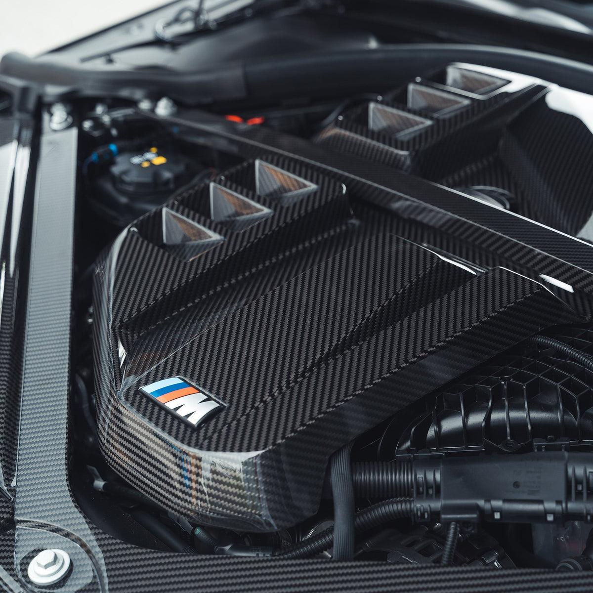 BMW M2 M3 & M4 G87/G80/G81/G82/G83 Carbon Fibre Engine Dress Up Kit - V2 - view 6