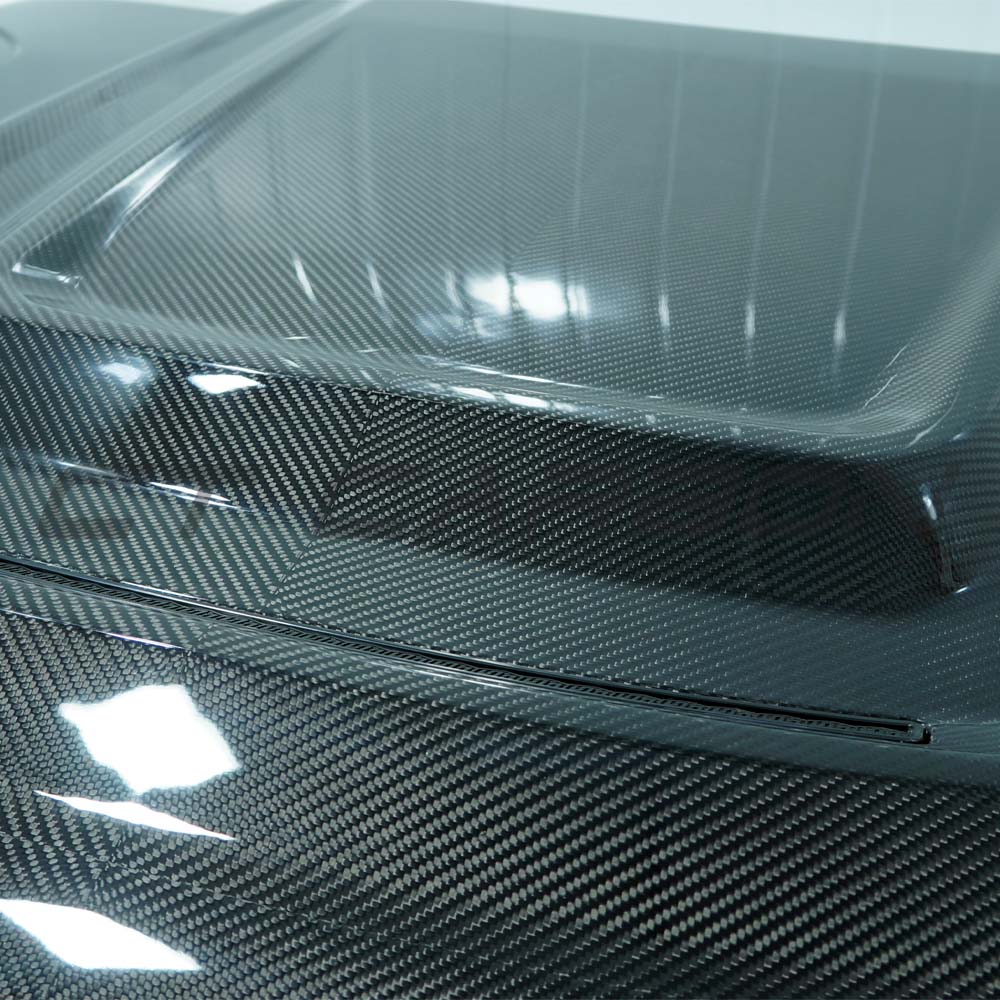 Land Rover Defender L663 90/110/130 Carbon Fibre Bonnet - view 8