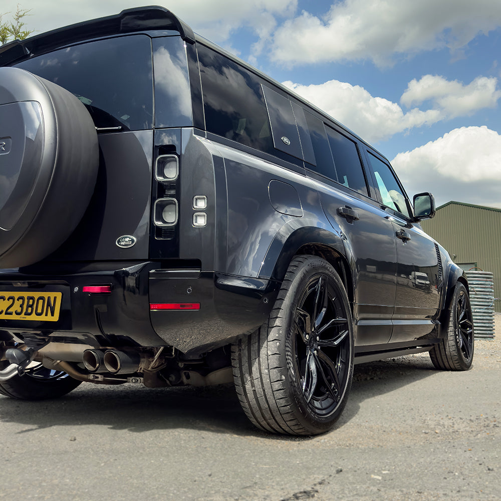Land Rover Defender L663 90/110 Gloss Black Front & Rear Corners - view 4