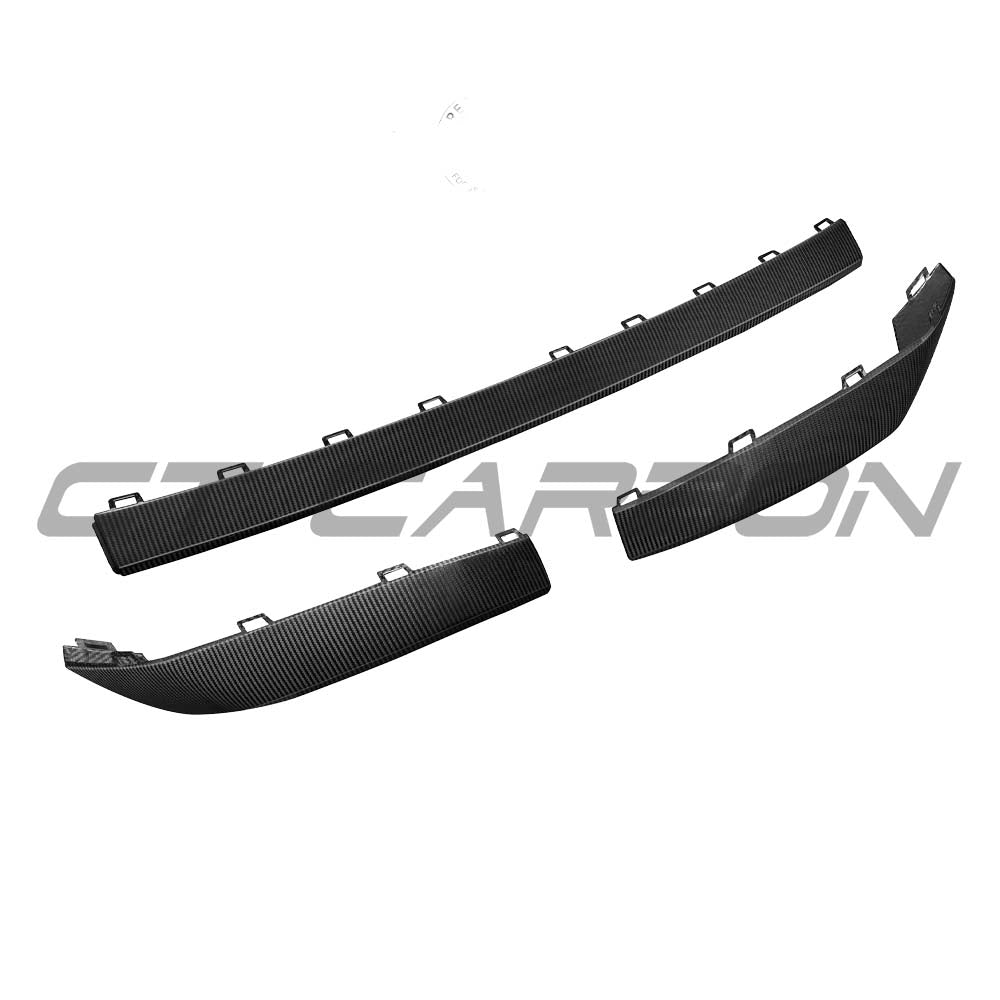 Audi RS3 8Y Facelift 2024+ Carbon Fibre Outer Diffuser Trim - view 3