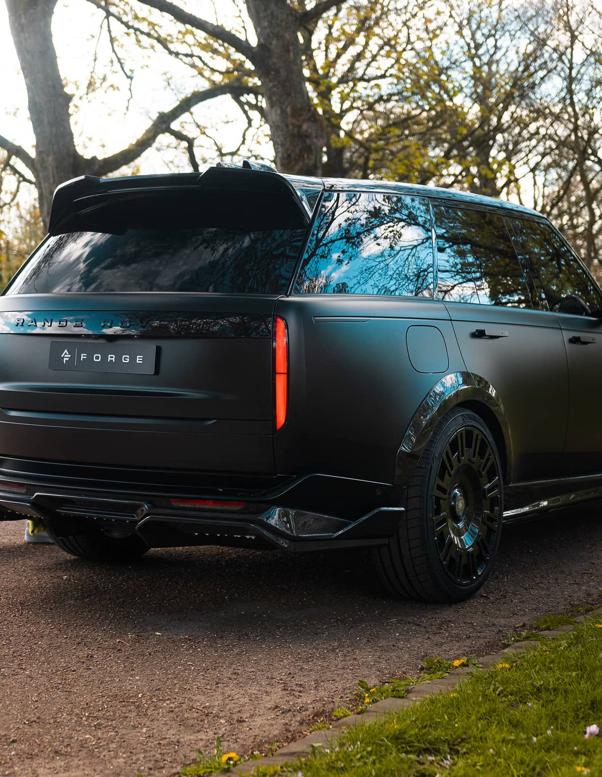 Range Rover L460 Satin Black Full CT Design Carbon Fibre Kit 