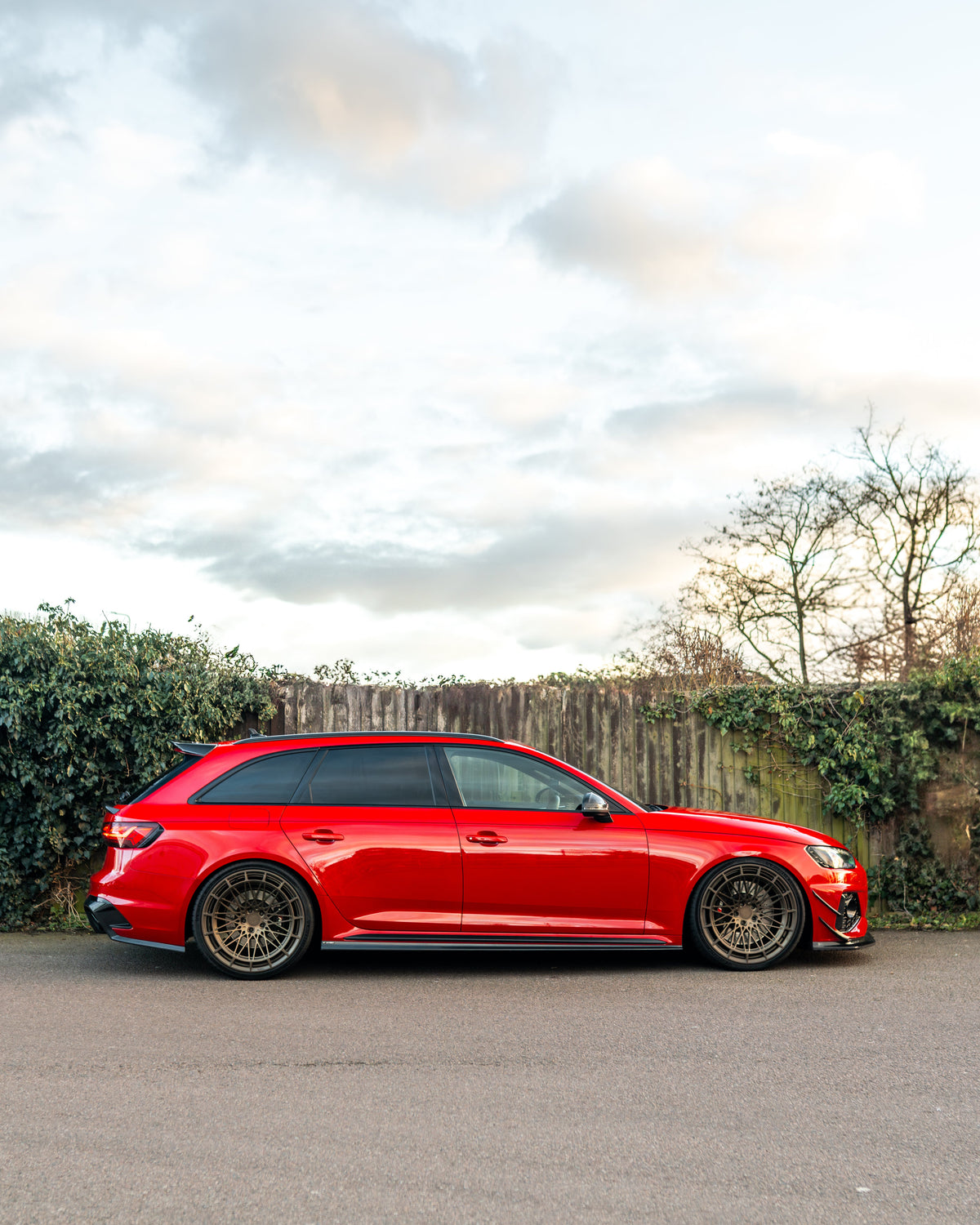 Audi RS4 B9.5 Carbon Fibre Side Skirts - CT Design - view 4
