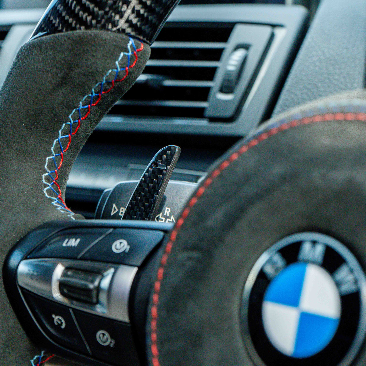 BMW Fxx Carbon Fibre Magnetic Shifter Paddles - view 4