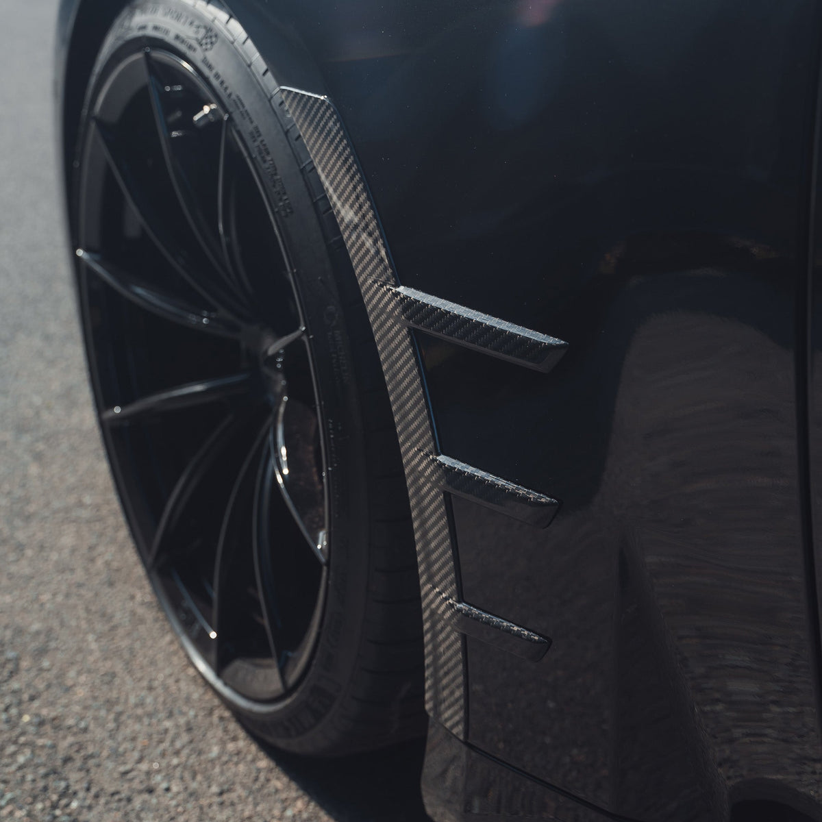 BMW G87 M2 Carbon Fibre Front Side Fender Trim - view 2