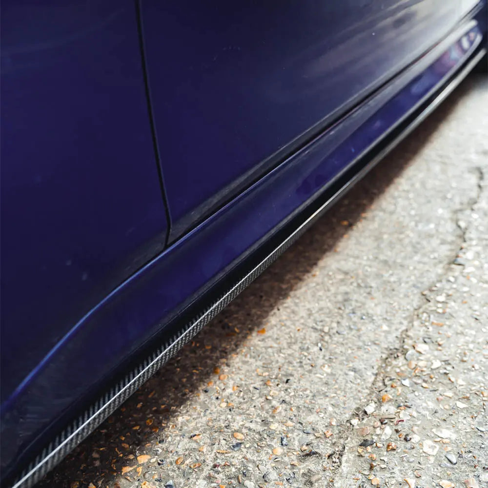 BMW M3/M4 F80/F82/F83 2014-2020 Carbon Fibre Side Skirts - V1 - view 4