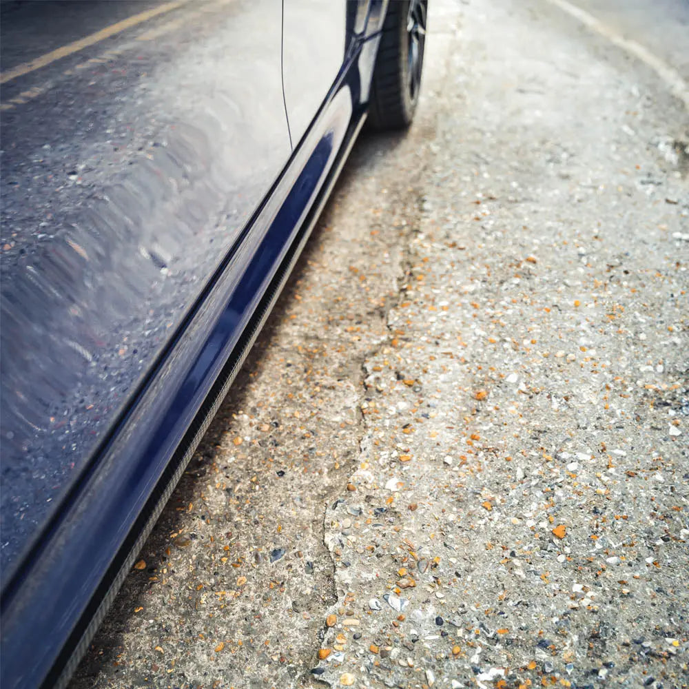 BMW M3/M4 F80/F82/F83 2014-2020 Carbon Fibre Side Skirts - V1 - view 6