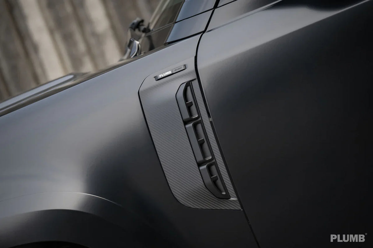 Defender L663 Plumb Dry Carbon Side Vents - view 4