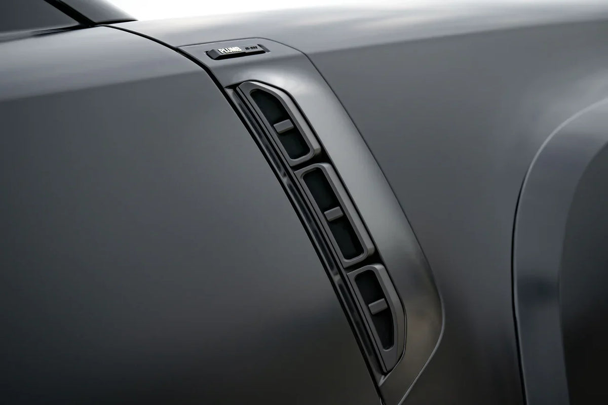 Defender L663 Plumb Dry Carbon Side Vents - view 6