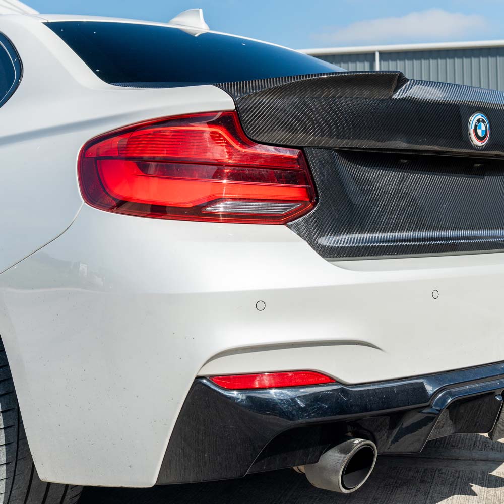 BMW M2 / M2C F87 & F22 2 Series Carbon Fibre Bootlid - view 9