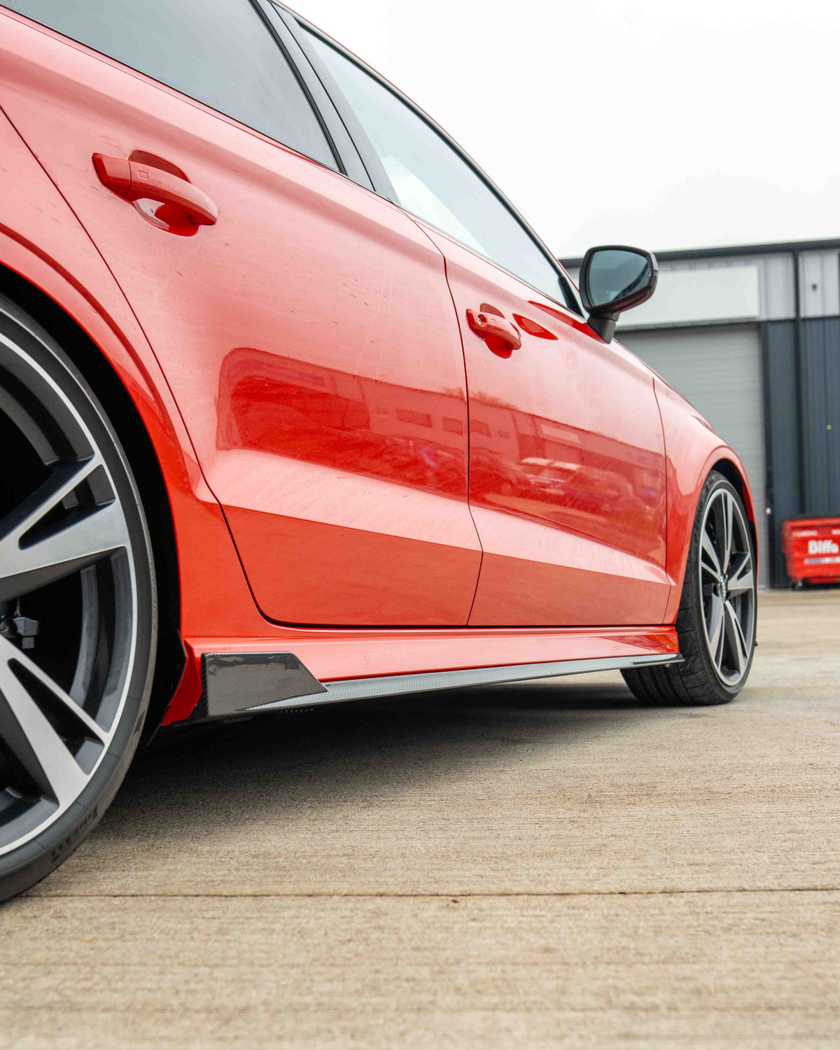 Audi A3/S3/RS3 8V Saloon Carbon Fibre Side Skirts V2 - view 2