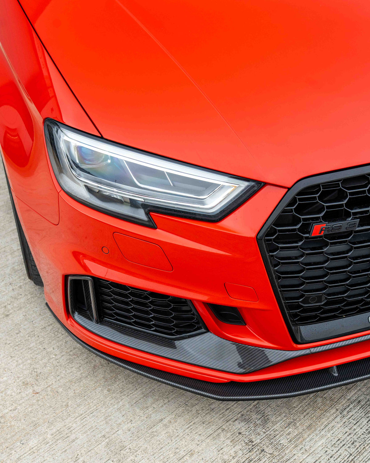Audi RS3 8V Facelift Carbon Fibre Bumper Trim - view 3