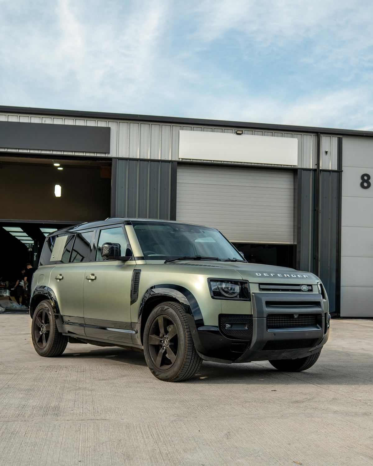 Land Rover Defender L663 110 Gloss Black Door Panels - view 6