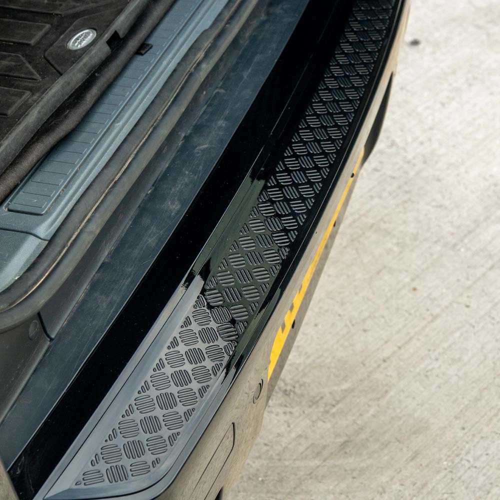Land Rover Defender L663 110 Gloss Black Anti Scratch Trim Set - view 13