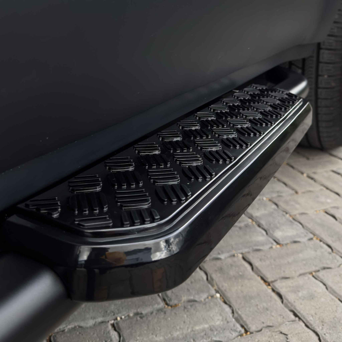 Side Steps For Land Rover Defender L663 2020+ 90 - CT Design - view 3