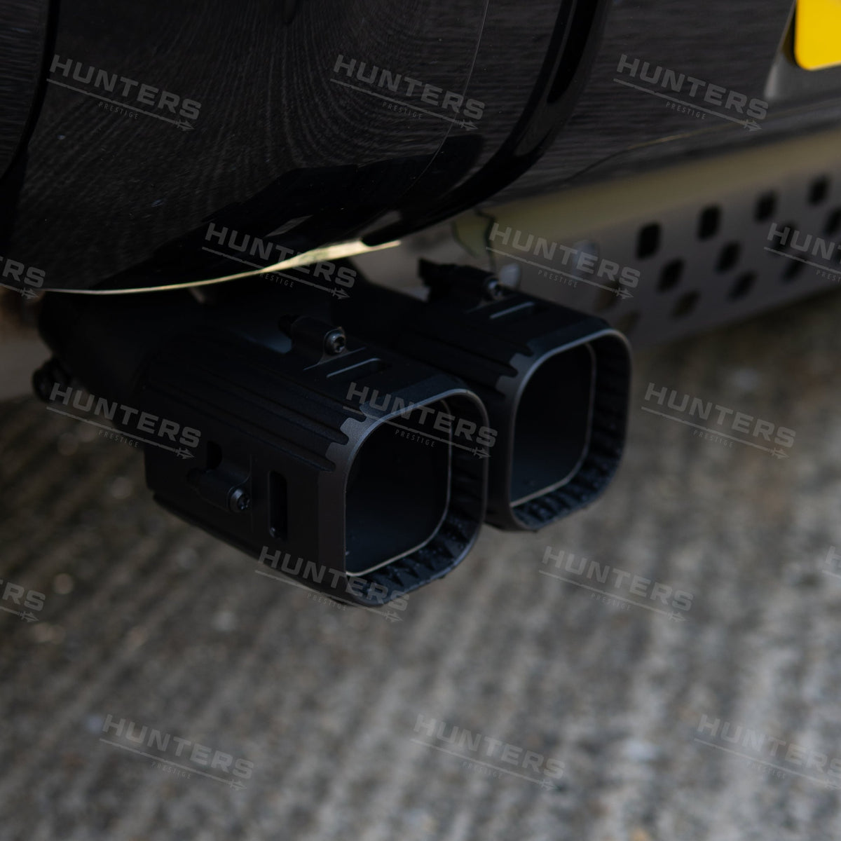 Defender L663 Hunters Exhaust Tips - view 4