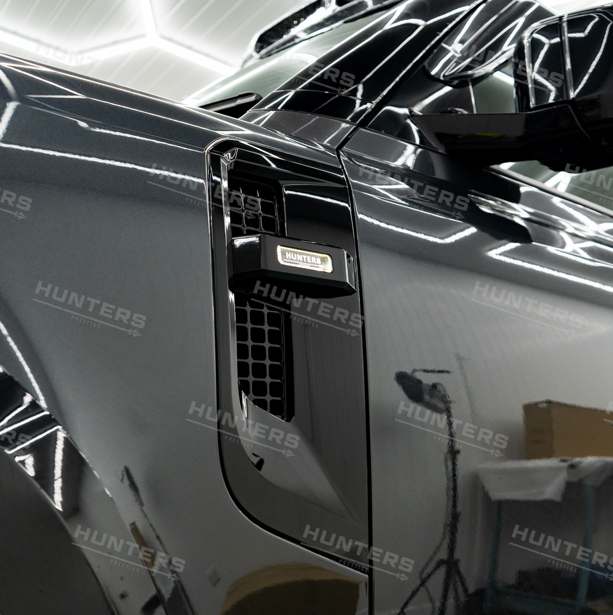 Defender L663 Hunters LED Side Vents - view 9