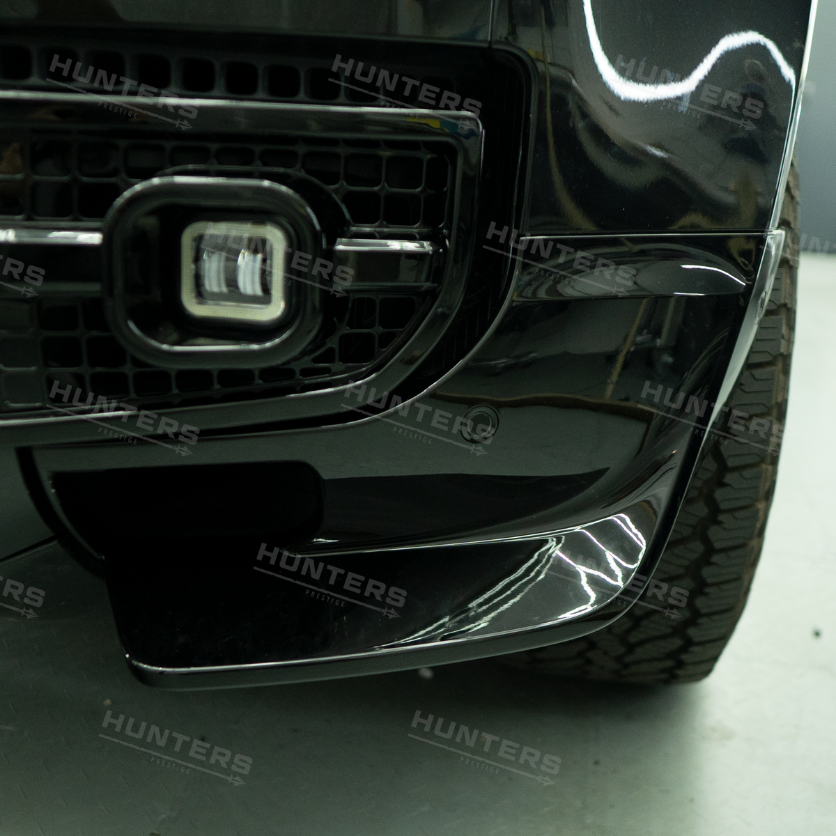 Defender L663 Hunters Prestige Front Integrated Canards - view 4