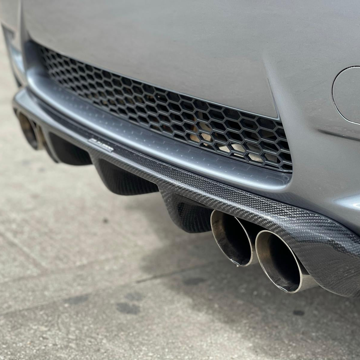 BMW E92 M3 Full Carbon Fibre Kit - V1 - view 3